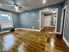 213-215 Vrooman Ave in Amsterdam, NY - Building Photo - Building Photo