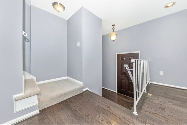 10442 Malone Ct in Fairfax, VA - Building Photo - Building Photo