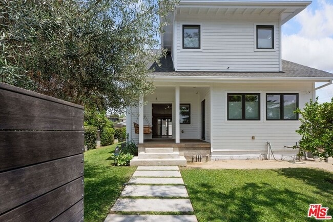 property at 4525 Melbourne Ave