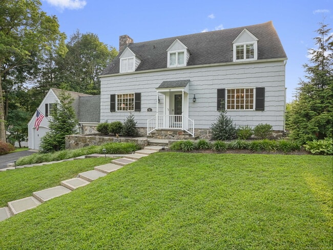 property at 15 Stanwich Ln