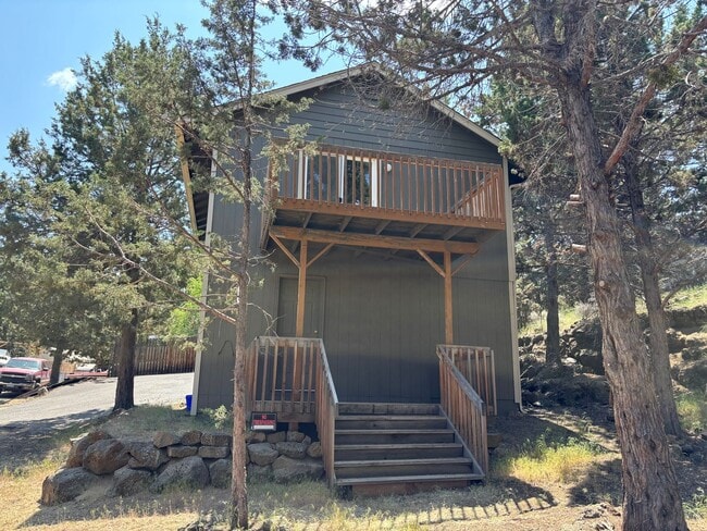1400 NE Whisper Ridge Dr in Bend, OR - Building Photo - Building Photo