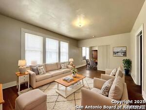 124 Gifford St in San Antonio, TX - Building Photo - Building Photo