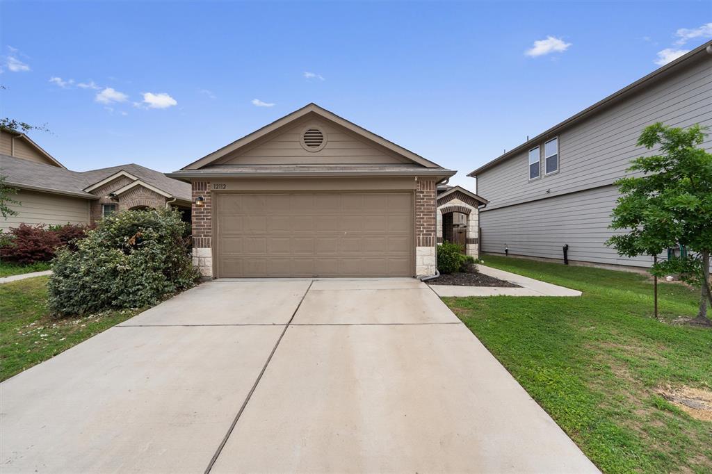 12112 Jamie Dr in Manor, TX - Building Photo