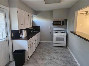 4102 Shaw St in Corpus Christi, TX - Building Photo - Building Photo