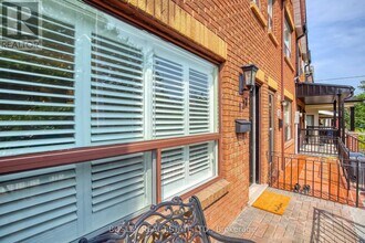 122 Lisgar St in Toronto, ON - Building Photo - Building Photo