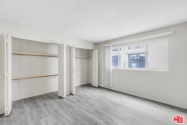 property at 1811 Parnell Ave