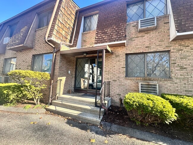 150 Main St in Norwalk, CT - Building Photo - Building Photo