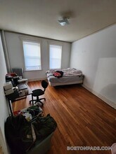 137 Park Dr in Boston, MA - Building Photo - Building Photo