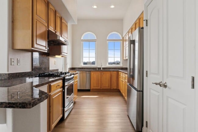 88 S Broadway in Millbrae, CA - Building Photo - Building Photo