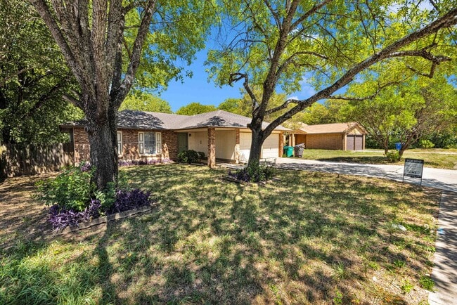 6427 Ridge Pl St in San Antonio, TX - Building Photo - Building Photo