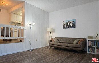 991 S Idaho St in La Habra, CA - Building Photo - Building Photo