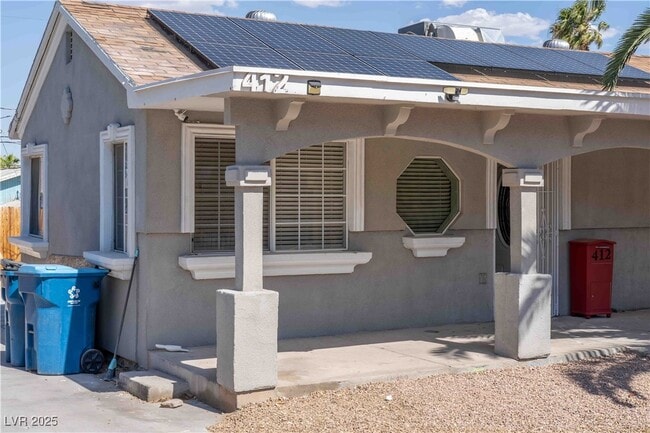 property at 412 N 16th St
