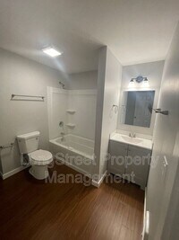 208 SE 5th Ave photo'