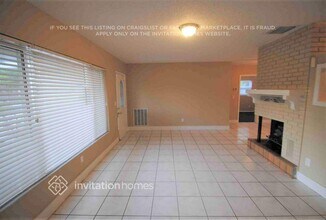 1856 Greenhill Dr in Clearwater, FL - Foto de edificio - Building Photo