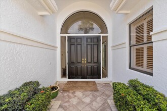 2821 Bent Cypress Rd in Wellington, FL - Building Photo - Building Photo