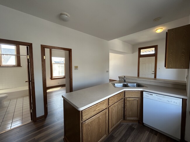 3464 N Clark St, Unit 3R in Chicago, IL - Building Photo - Building Photo