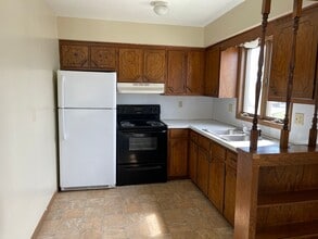120 W 4th St in Lebanon, MO - Building Photo - Building Photo