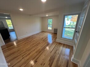 27 Lewis St in Ballston Spa, NY - Building Photo - Building Photo