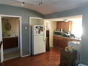 43 Eton Ave in Warwick, RI - Building Photo - Building Photo