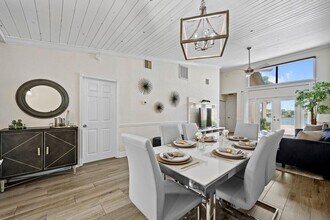 12538 Westhampton Cir in Wellington, FL - Building Photo - Building Photo