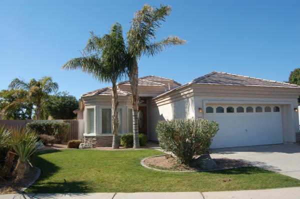 property at 3660 S Hawthorn Dr