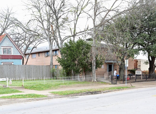 Bryan Ridge in Dallas, TX - Foto de edificio - Building Photo