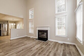 500 Mountain Lake Dr in Raleigh, NC - Building Photo - Building Photo