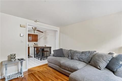 200 Post Rd-Unit -Apt 319 in Warwick, RI - Building Photo - Building Photo