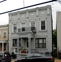 636 37th St Apartments