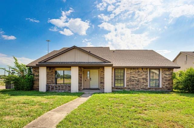 4701 Bayport Dr in Garland, TX - Building Photo