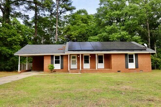 807 N Guignard Dr in Sumter, SC - Building Photo - Building Photo