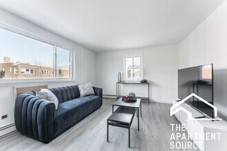 7619 N Sheridan Rd, Unit 3A in Chicago, IL - Building Photo - Building Photo