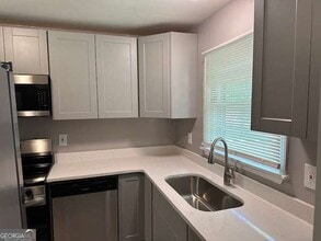 506 Pineridge Rd in Forest Park, GA - Building Photo - Building Photo