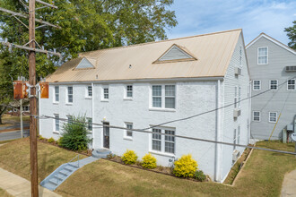 West Tennessee Street in Florence, AL - Foto de edificio - Building Photo