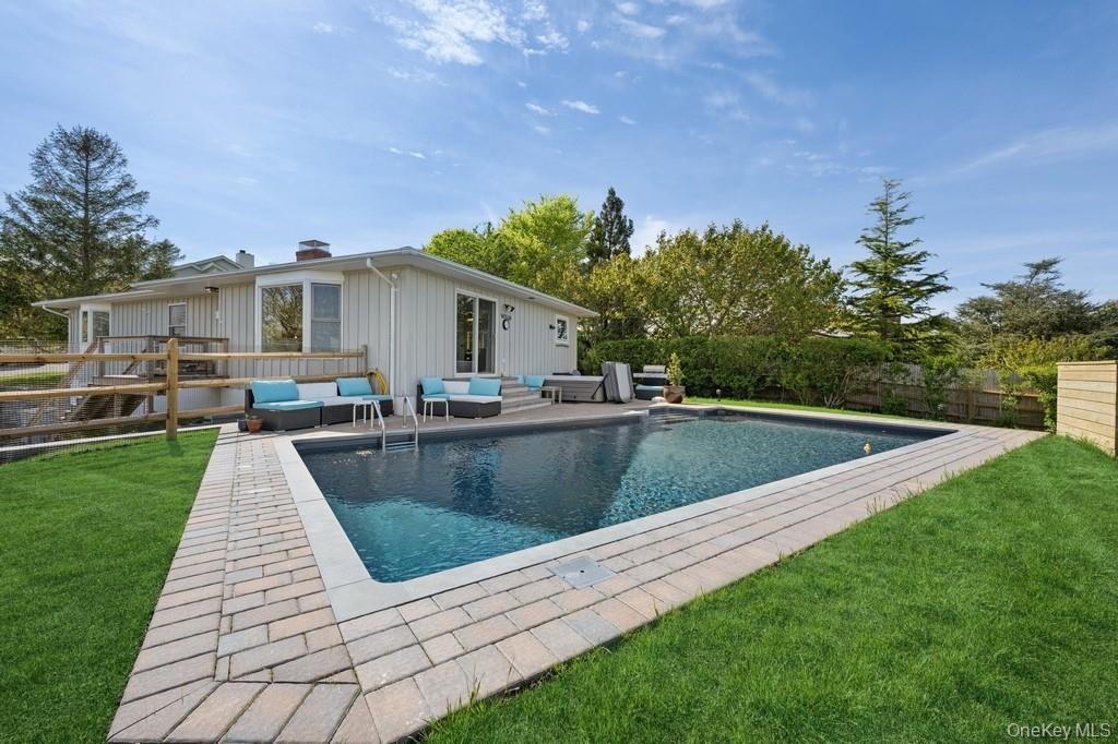 70 S Delrey Rd in Montauk, NY - Building Photo
