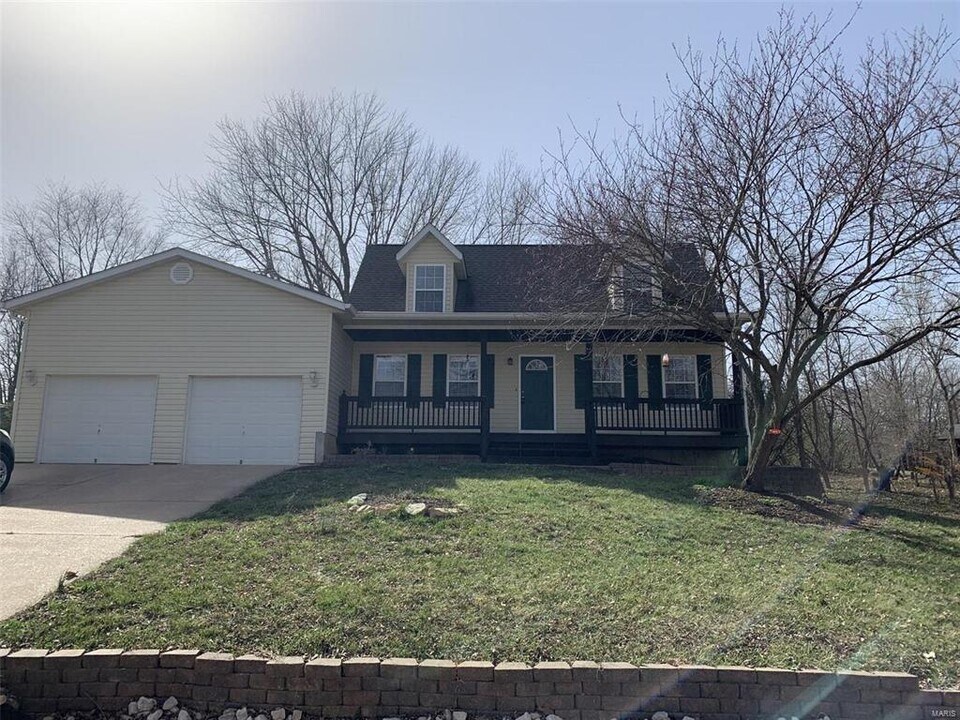 531 Lake Shore Dr in St. Clair, MO - Foto de edificio