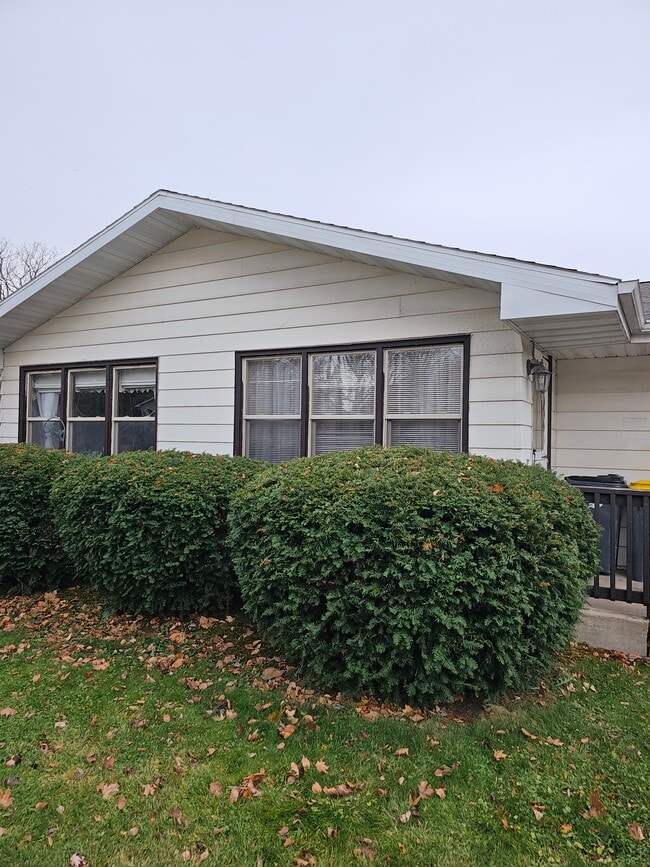 property at 918 12th St