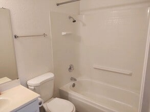 10393 S White Rock Rd in Rancho Cordova, CA - Building Photo - Building Photo