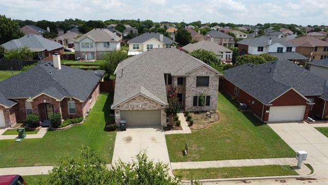 7121 Lake Hawkins Dr in Arlington, TX - Building Photo