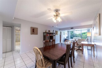 1516 Whitehall Dr, Unit #301 updated in Davie, FL - Building Photo - Building Photo