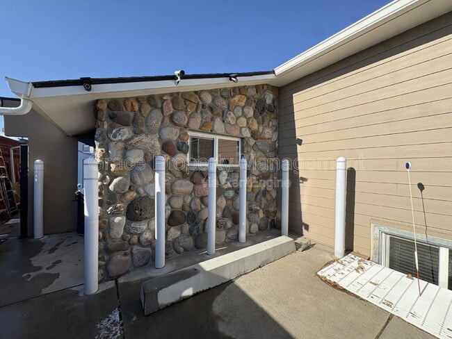 310 S 2nd Ave in Brighton, CO - Foto de edificio - Building Photo