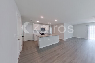 8613 SW 43rd Ter in Ocala, FL - Building Photo - Building Photo