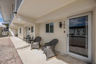 1417 Chesapeake Ave in Naples, FL - Building Photo - Building Photo