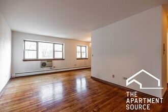 420 W Aldine Ave, Unit 402 in Chicago, IL - Building Photo - Building Photo