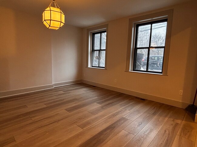 30 Trumbull St, Unit 30-2 in New Haven, CT - Building Photo - Building Photo