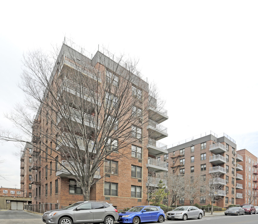 Turian House in Flushing, NY - Building Photo