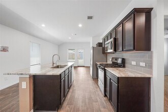 14576 Vly Rdg Dr in New Caney, TX - Building Photo - Building Photo