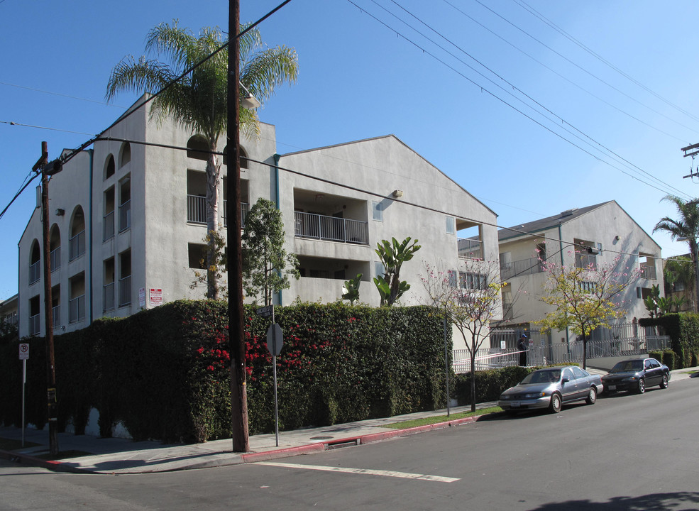 Luisa Apartments in Los Angeles, CA - Building Photo