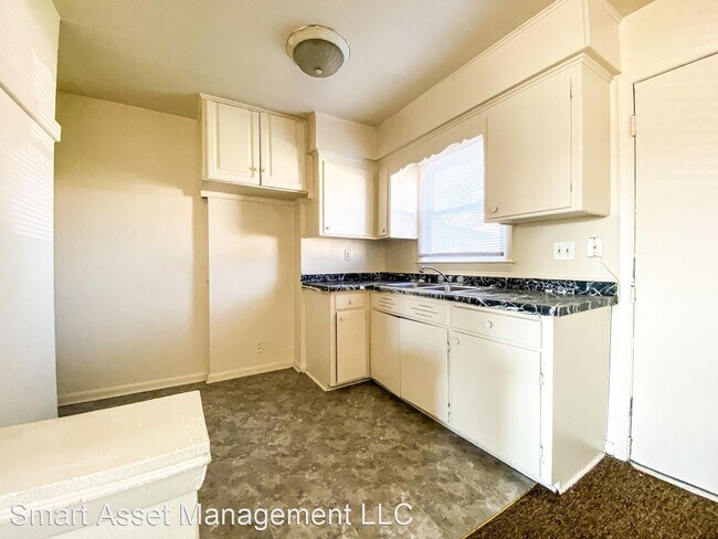 4101 N 60th St in Milwaukee, WI - Foto de edificio - Building Photo