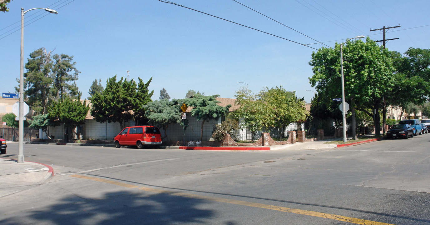 Rustic Villa in North Hills, CA - Building Photo